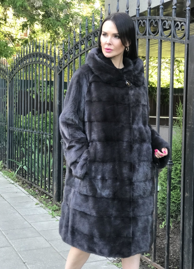 Норковая шуба в черном цвете  модель № 8010 универмаг малина