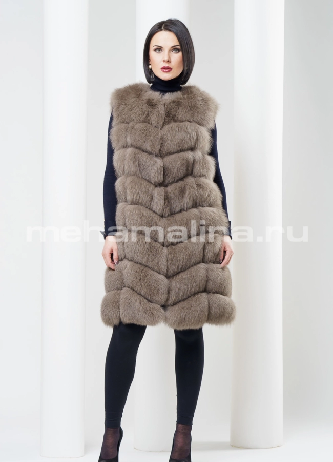Удлиненный жилет из песца модель № S-361 меха малина