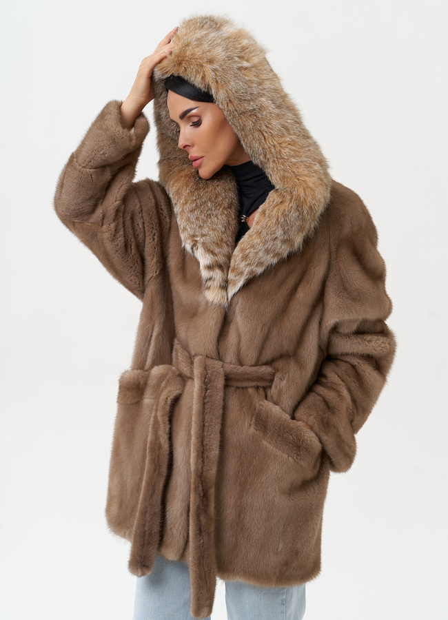 Женская шуба из меха норки с капюшоном из меха рыси модель № 31165 в рассрочку