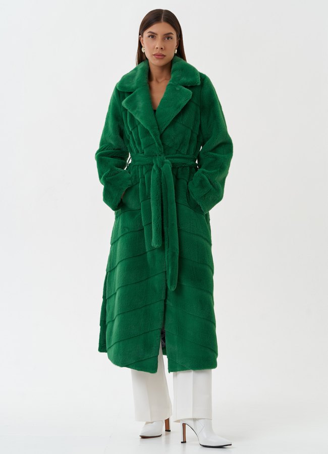 Пальто из эко меха с английским воротником модель № 26675 в кредит