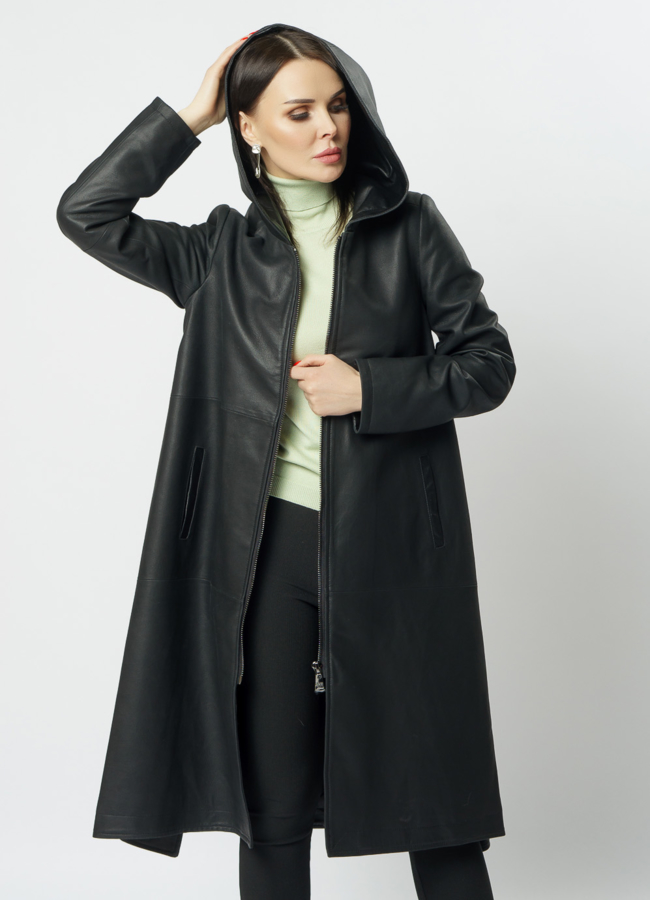 Пальто с капюшоном из натуральной кожи  модель № 10711 меха малина