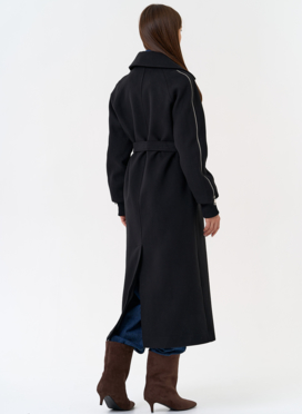 Женское пальто с декоративными молниями