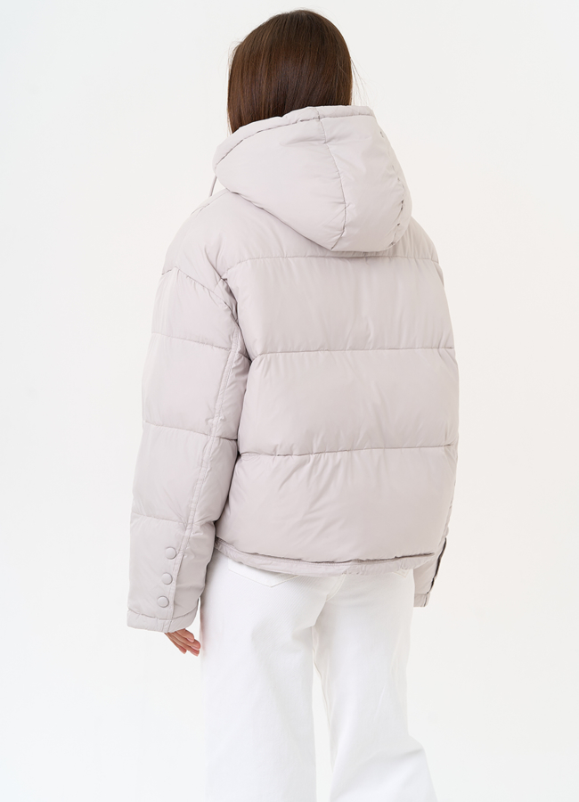 Женский короткий пуховик с капюшоном модель № 31579 в рассрочку Женский короткий пуховик с капюшоном модель № 31579 в рассрочку