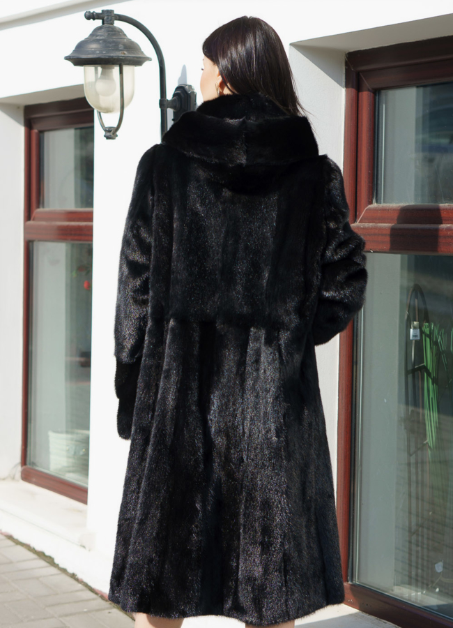 фото Классическая норковая шуба в черном цвете модель № 1189