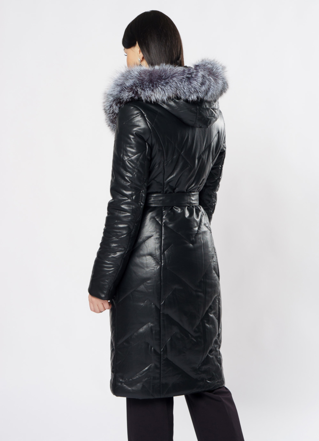 Удлиненный пуховик из эко кожи с капюшоном модель № 19346 универмаг малина