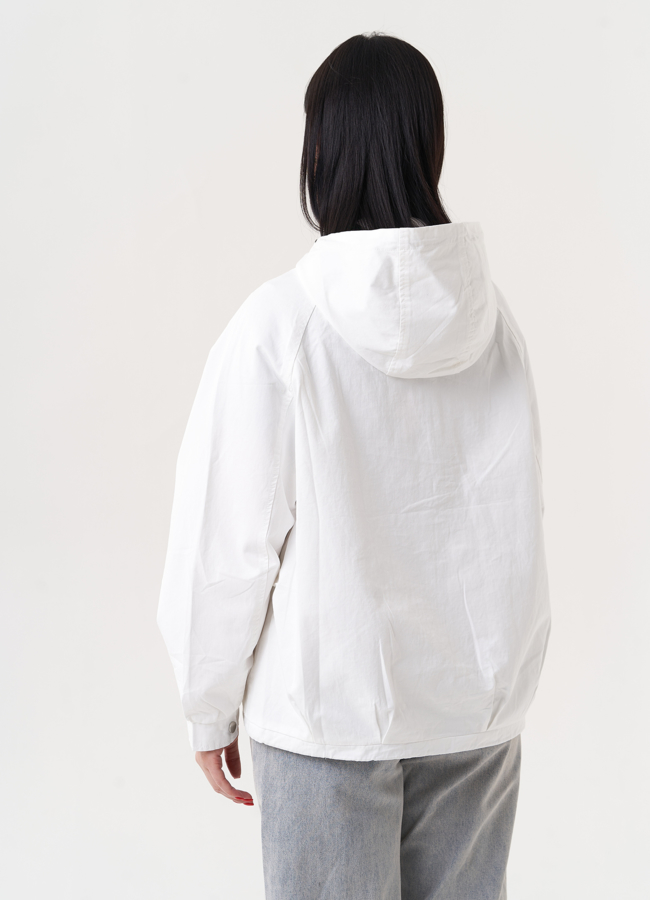 Светлая ветровка с капюшоном модель № 27259 универмаг малина