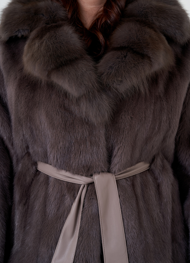 Укороченная шуба из норки под пояс модель № 23979 в рассрочку