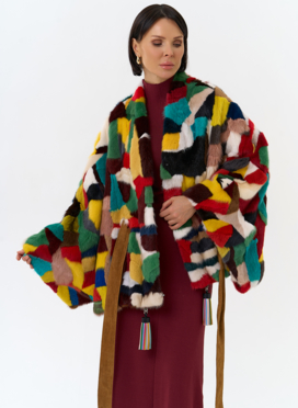 Яркая шуба из меха норки