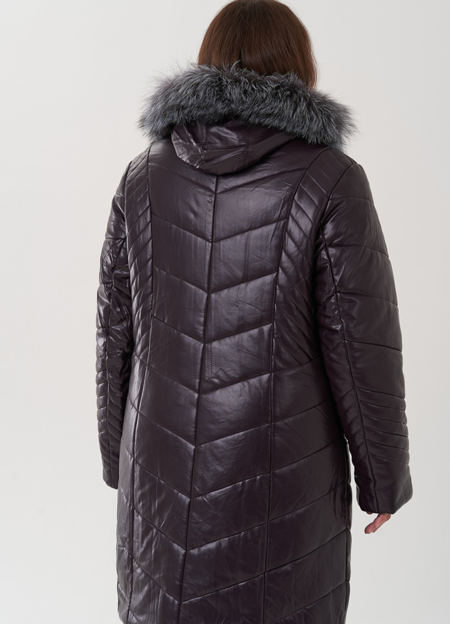 фото Пуховик из эко кожи с капюшоном на молнии модель № 2639