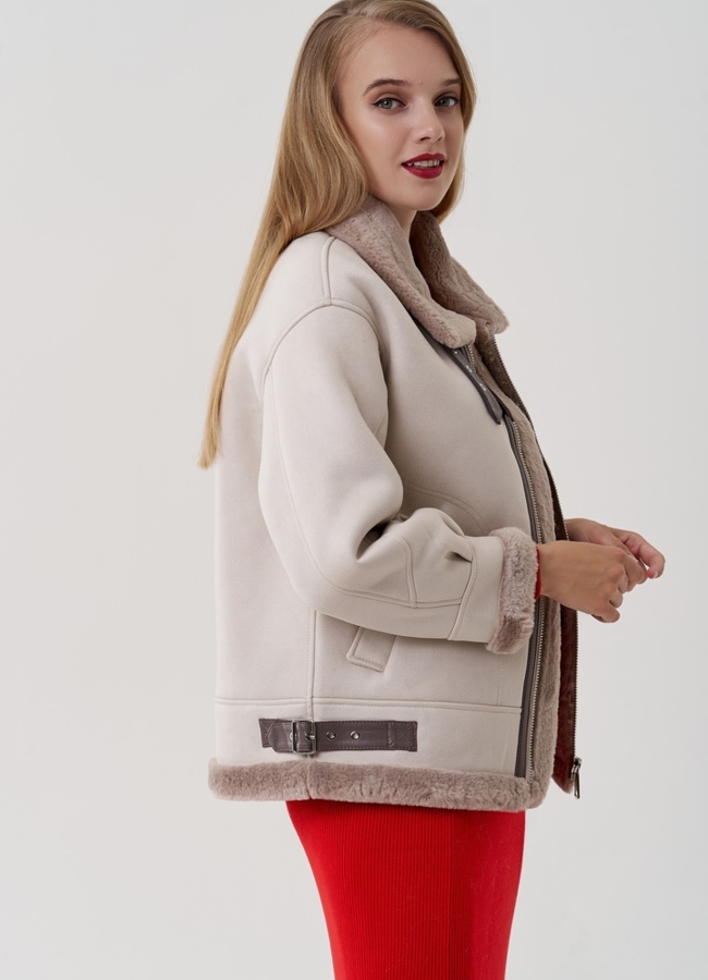 Женская дубленка в светло-бежевом цвете модель № 81226 в рассрочку