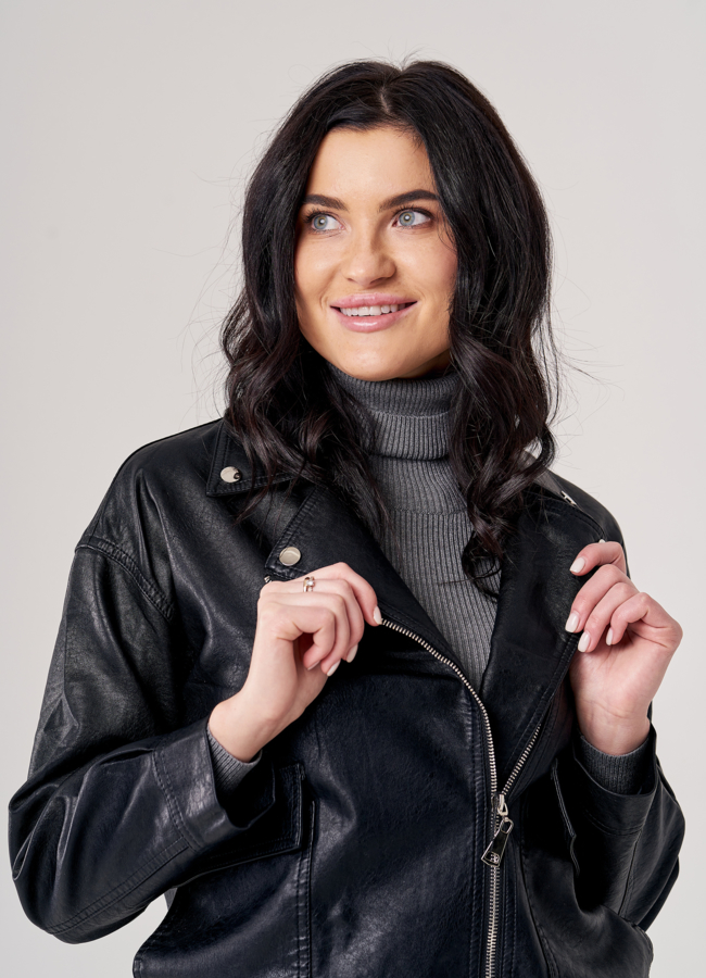 Куртка оверсайз из искусственной кожи модель № 20642 универмаг малина