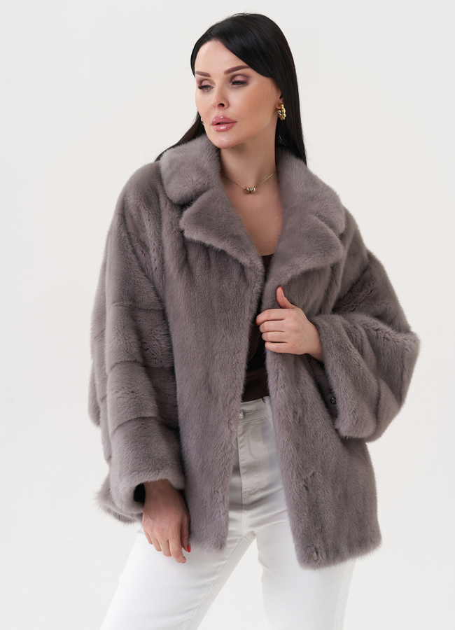 Укороченная шуба с английским воротником модель № 25275 в кредит