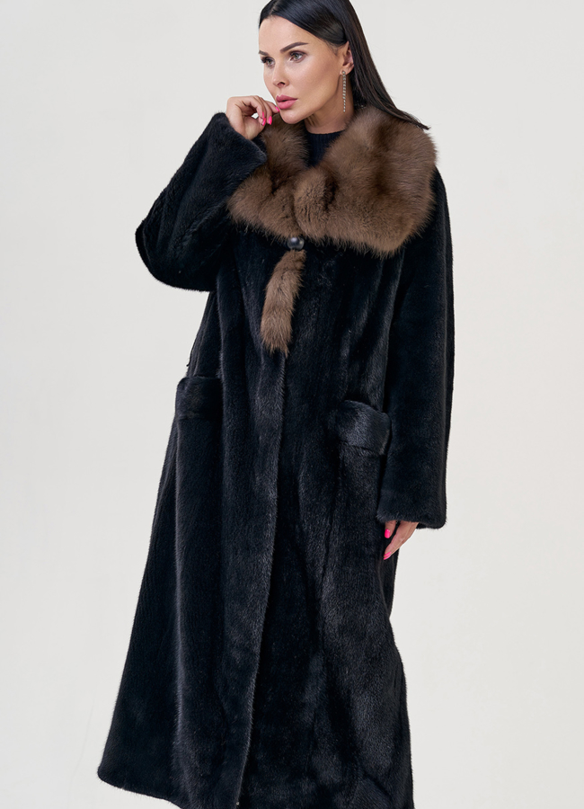 Длинная шуба  из скандинавской норки с куницей модель № 78741 универмаг малина