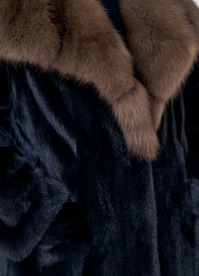 Длинная шуба  из скандинавской норки с куницей модель № 78741 в рассрочку