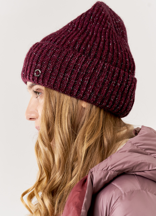 Шапка бордового цвета модель № 10898 универмаг малина