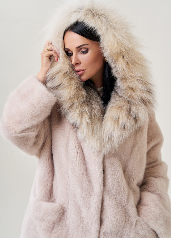 фото Шуба оверсайз с капюшоном из рыси модель № 78731