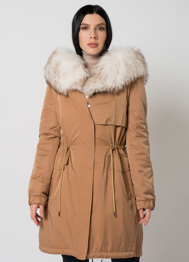 Женская парка с енотом  модель № 19015 универмаг малина