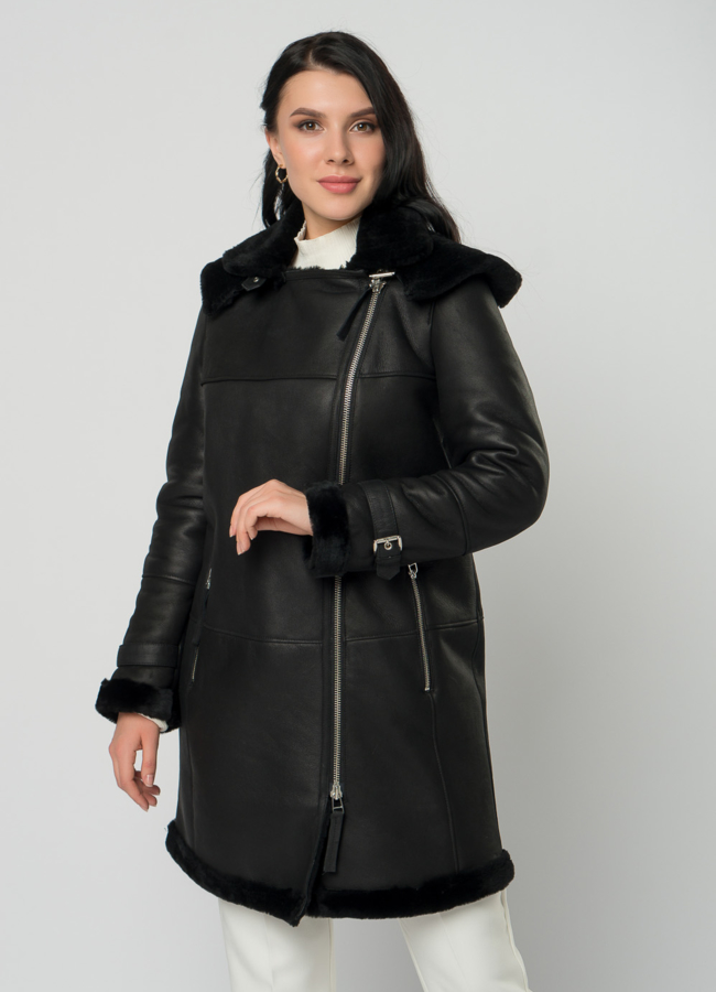 Дубленка из натурального меха с капюшоном модель № 72987 универмаг малина