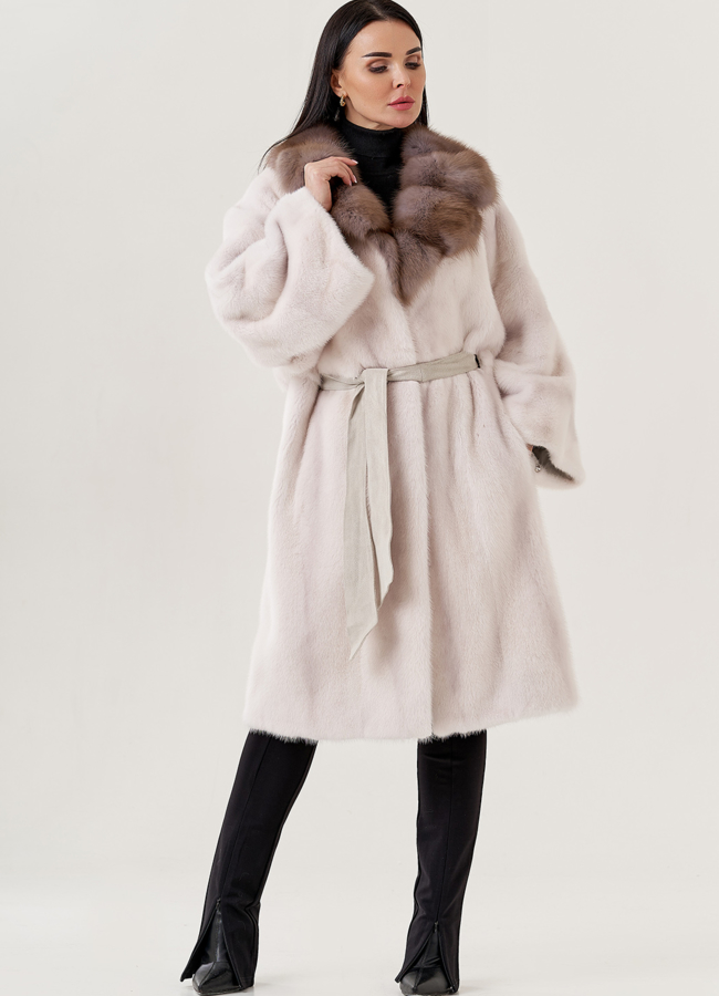 Норковая шуба с воротником из куницы  модель № 79228 меха малина