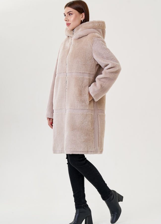 фото Пальто из эко меха с капюшоном модель № 79319