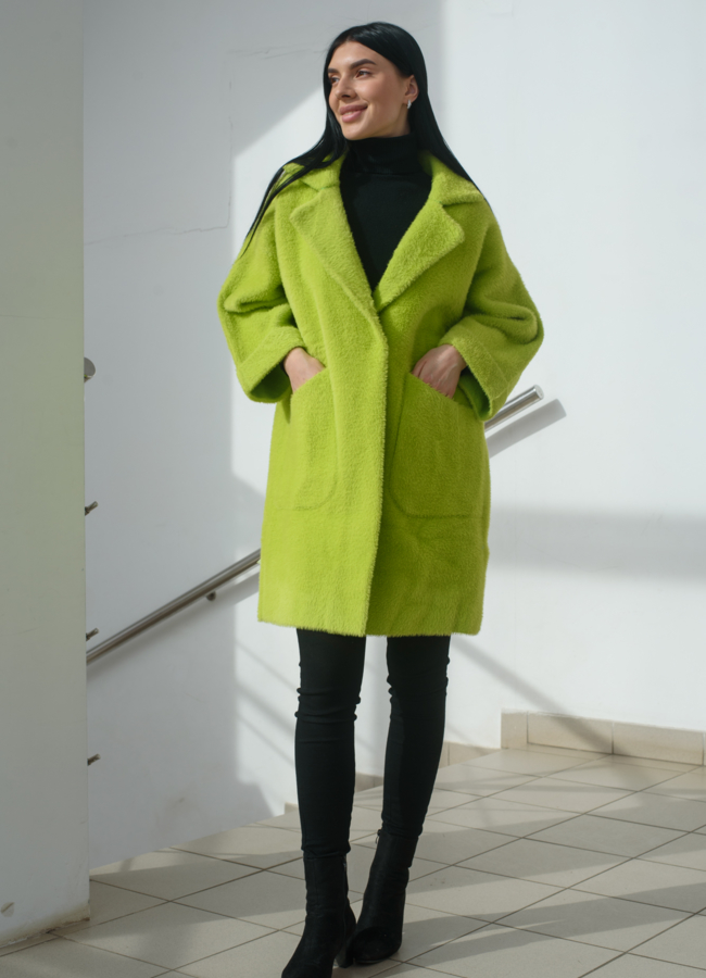 Кардиган с английским воротником  модель № 22509 меха малина