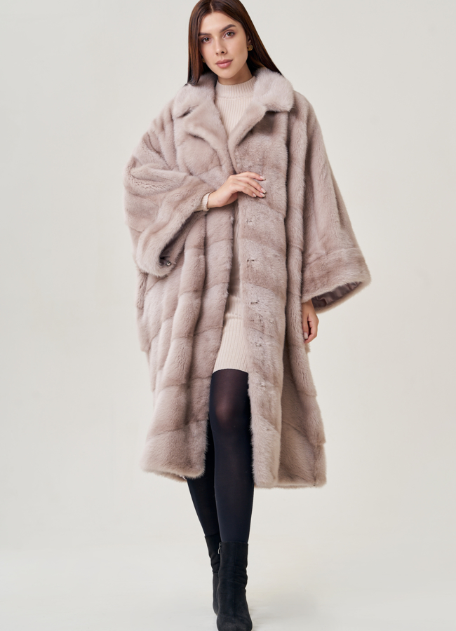 фото Светлая норковая шуба оверсайз с английским воротником модель № 23108