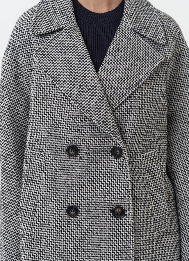 Укороченное двубортное пальто модель № 29889 универмаг малина Укороченное двубортное пальто модель № 29889 универмаг малина