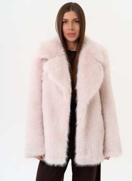 Женская шуба из эко меха с английским воротником  Женская шуба из эко меха с английским воротником