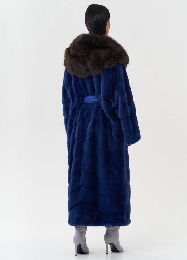 Шуба из норки с капюшоном из меха куницы модель № 27568 универмаг малина