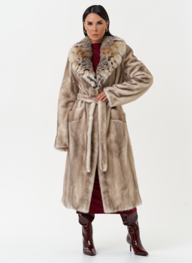 Женская шуба из меха норки с воротником из меха рыси