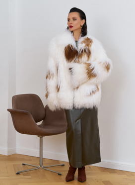 Женская шуба из меха ламы Женская шуба из меха ламы