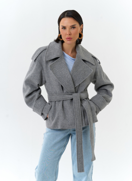 Женское укороченное пальто с английским воротником