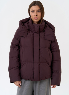 Женский пуховик с капюшоном