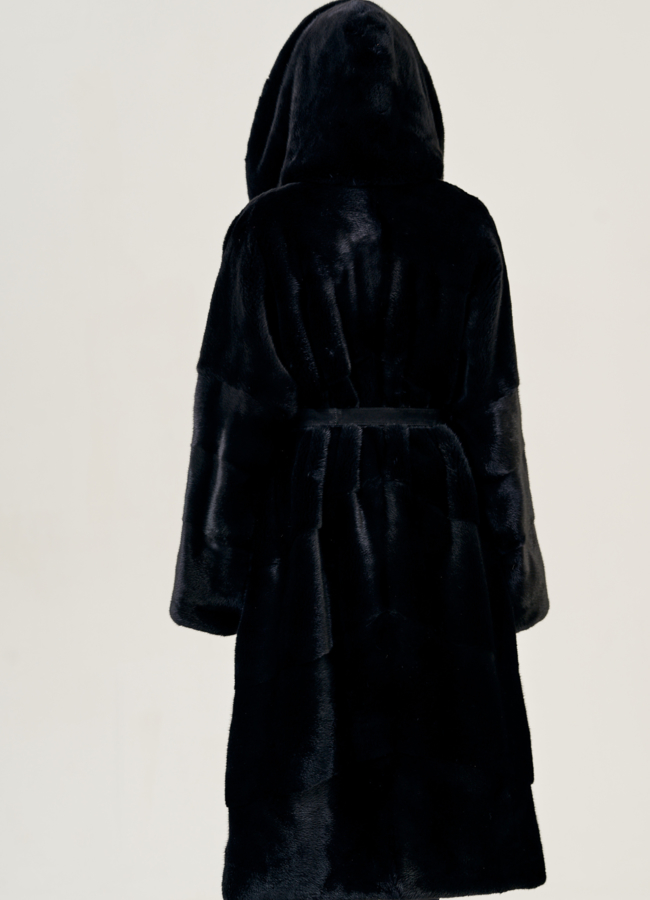 фото Шуба из скандинавской норки с капюшоном модель № 23084