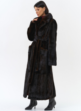 Длинная шуба из меха норки с английским воротником