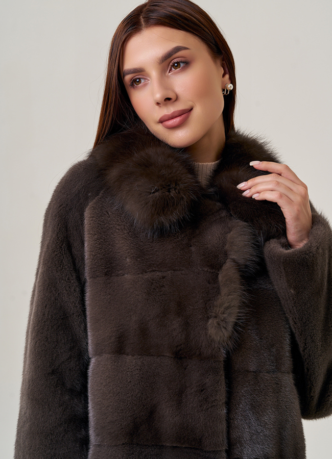 Длинная шуба из норки с куницей модель № 2202 универмаг малина