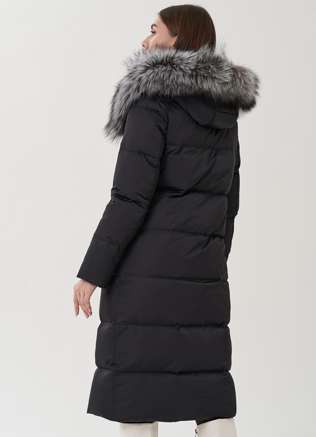 фото Пуховик с отделкой капюшона из меха чернобурки модель № 25371