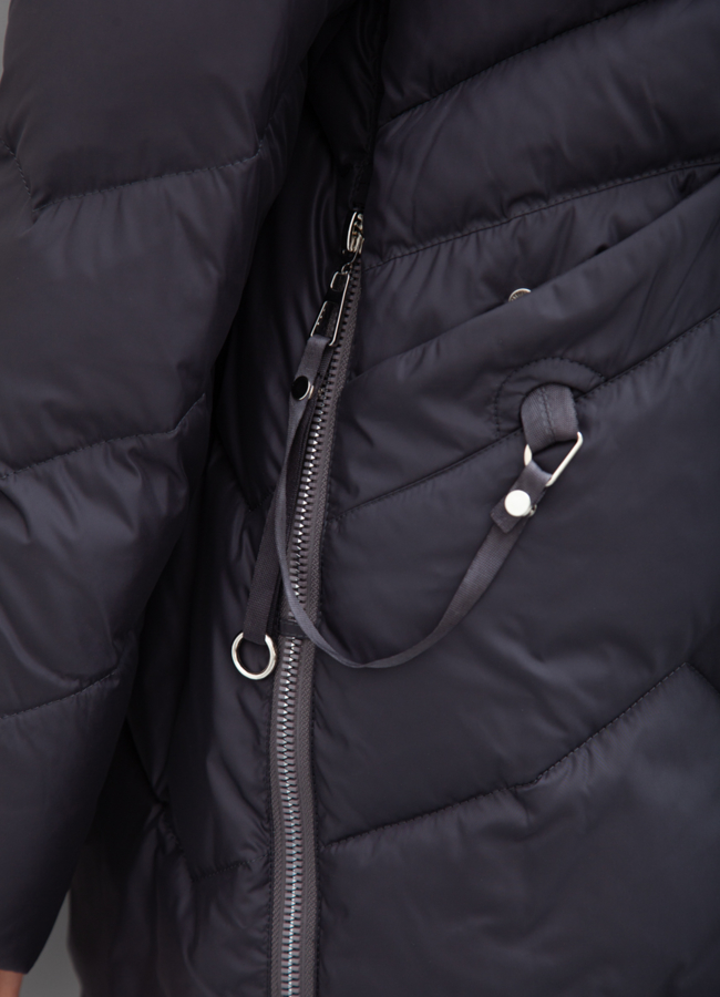 Пуховик женский серого цвета с капюшоном модель № 21051 универмаг малина