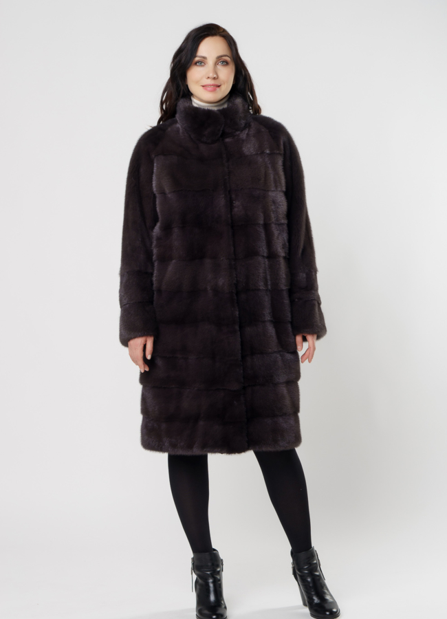 Шуба из норки с воротником стойка в поперечном раскладе модель № 8010 в кредит