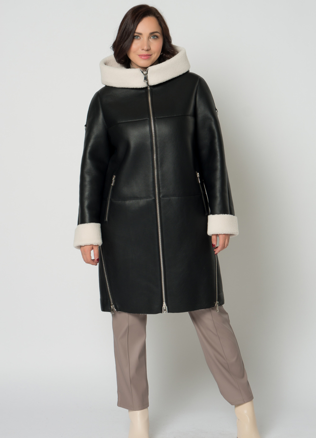 фото Удлиненная эко дубленка черного цвета на молнии модель № 23628
