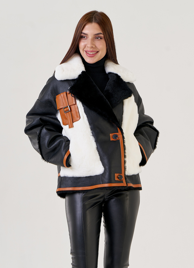 Женская дубленка косуха черного цвета модель № 23354 меха малина