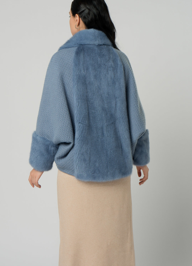 Кардиган голубого цвета с отделкой из норки модель № 21857 в рассрочку