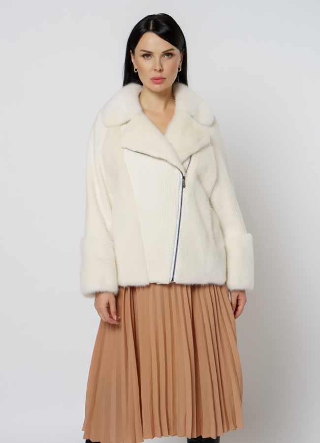 Белое пальто с мехом модель № 1903/1 меха малина