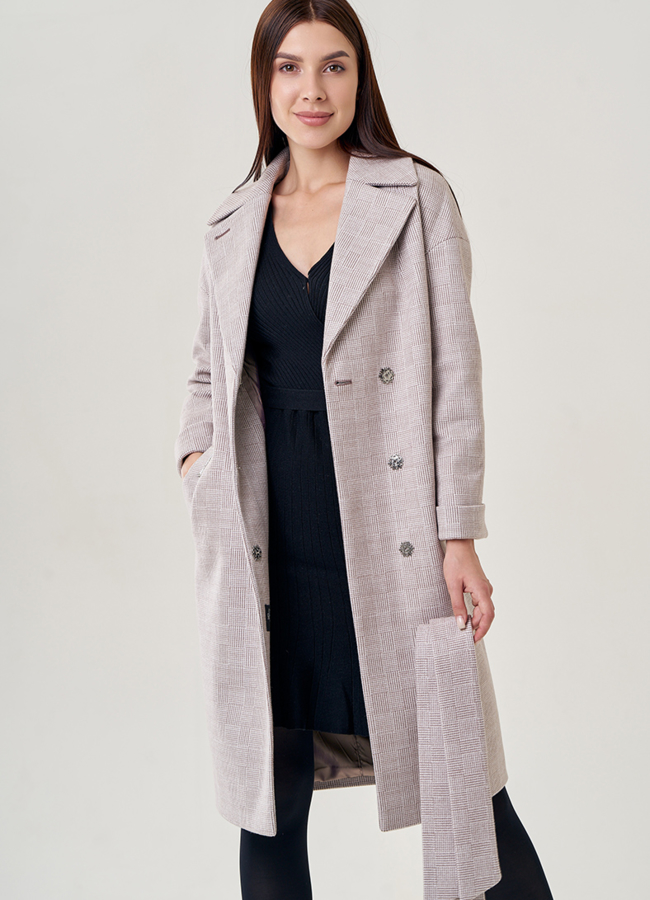Светлое женское пальто с английским воротником модель № 22951 универмаг малина