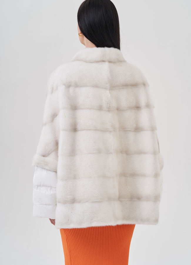 Короткая шуба из норки на молнии  модель № 81028 в кредит Короткая шуба из норки на молнии  модель № 81028 в кредит