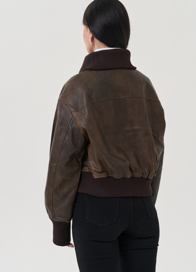 Куртка из натуральной кожи с трикотажным воротником модель № 25351 универмаг малина