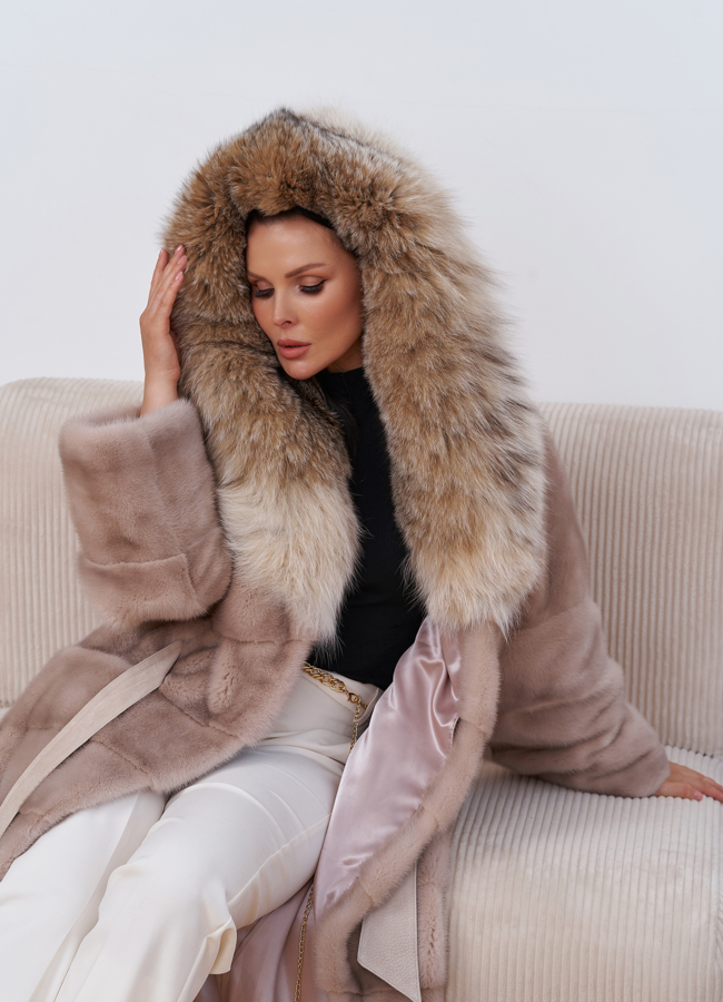 Норковая шуба с капюшоном из меха рыси модель № 27566 универмаг малина