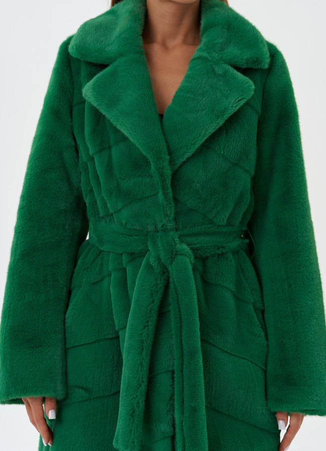 Пальто из эко меха с английским воротником модель № 26675 универмаг малина