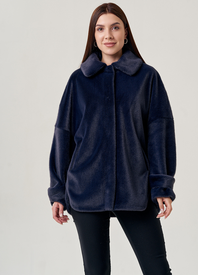 Куртка из эко меха синего цвета  модель № 22957 меха малина