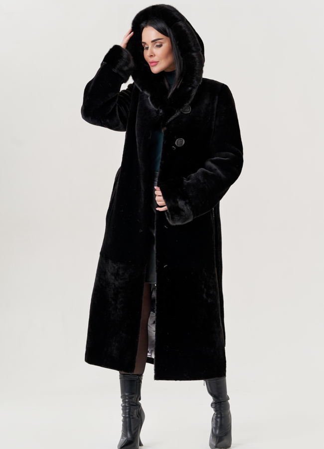 Шуба из овчины с капюшоном  модель № 77717 универмаг малина